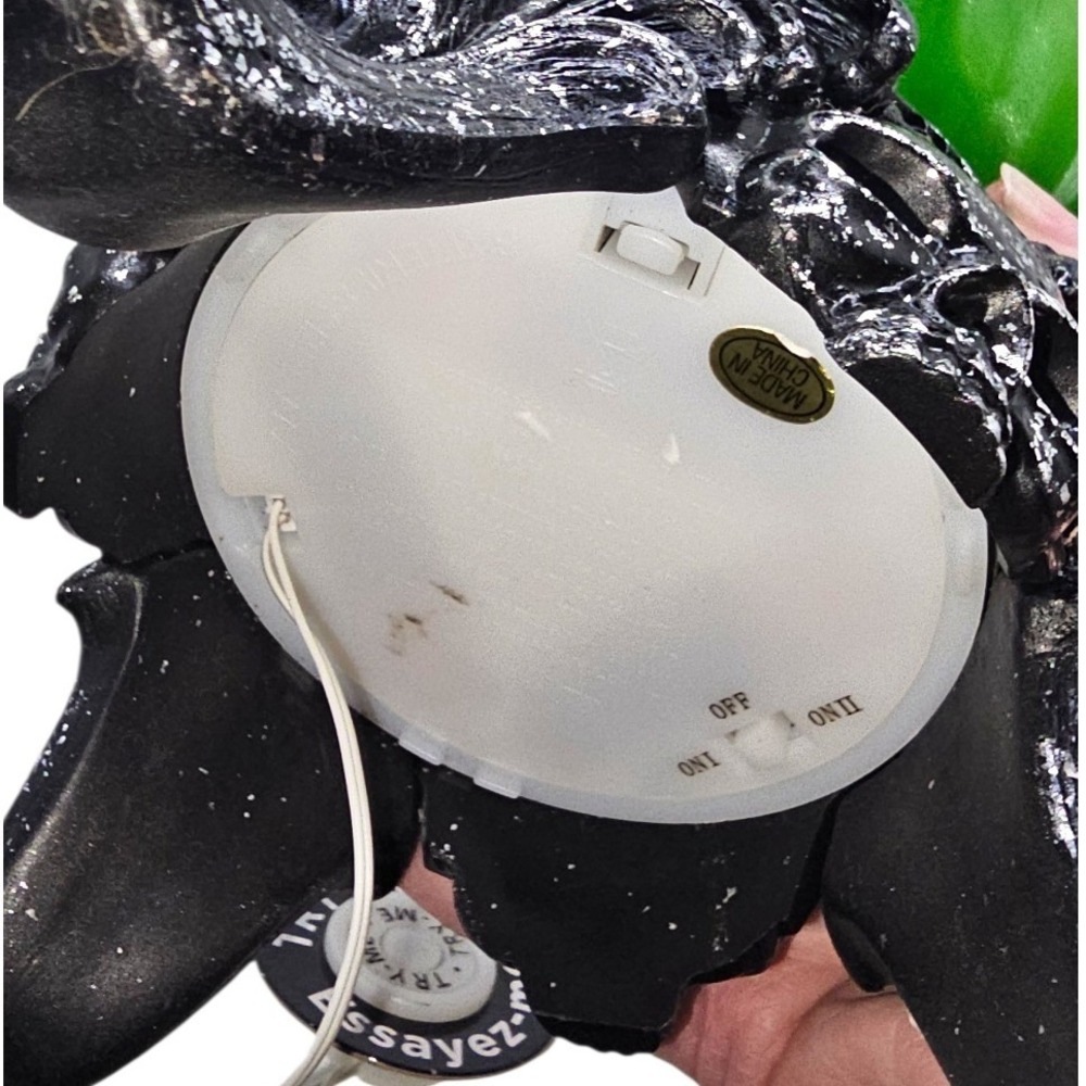 Martha Stewart Animated Green Crystal Ball on Skull Stand Motion Sound Decor EUC - Picture 6 of 8